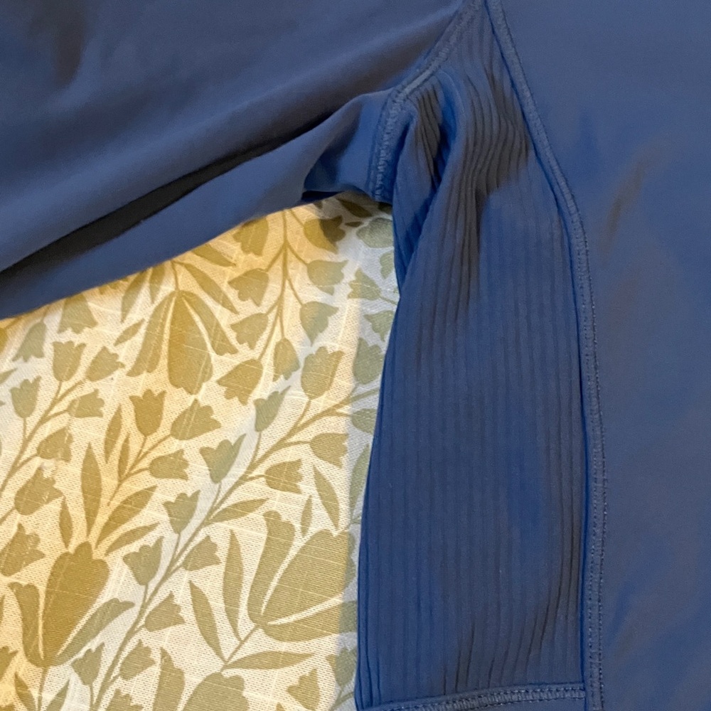 Spyder blue Long Sleeve Top Active wear Large - Picture 3 of 10